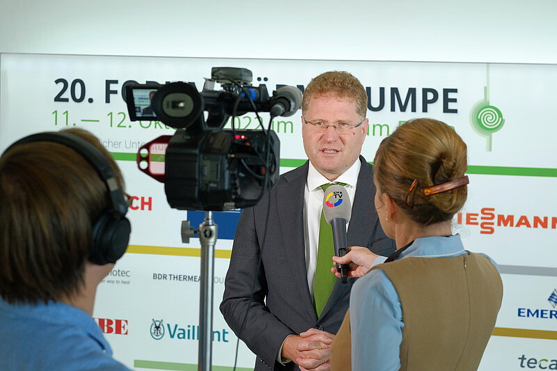 Dr. Patrick Graichen, Staatssekretär im Bundesministerium für Wirtschaft und Klimaschutz (BMWK), auf dem 20. Forum Wärmepumpe (Abb. © BWP)