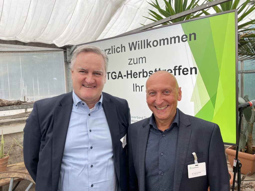 ITGA-BW-Vorstandvorsitzender Jürgen Sautter (links) und Udo Gommel, Fraunhofer IPA (Abb. © cci Dialog GmbH)