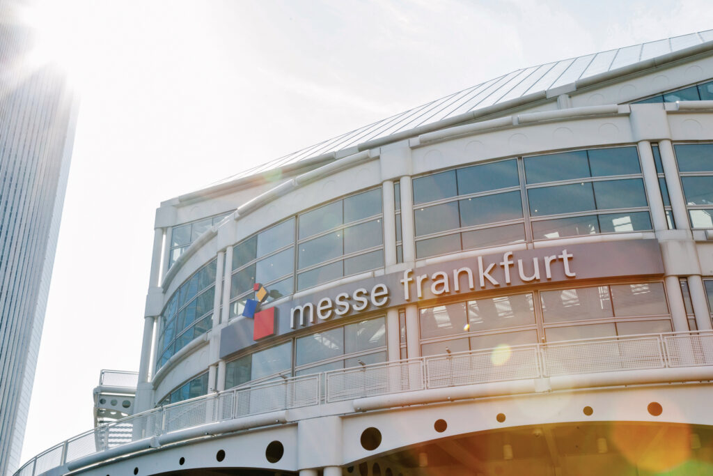 Eingang City der Messe Frankfurt (Abb. © Jacquemin/Messe Frankfurt GmbH)