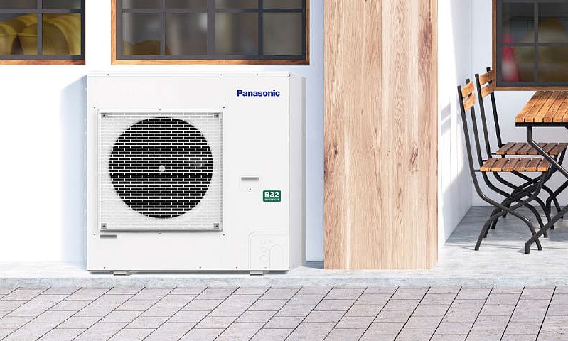 Die Panasonic Marketing Europe GmbH, Wiesbaden, stellt ihre Klimageräte der neuen Serie „PACi NX Elite 4“ vor. Die Serie umfasst vier Außengeräte mit Leistungen von 7,1 , 10,0, 12,5 und 14,0 kW. (Abb. © Panasonic)