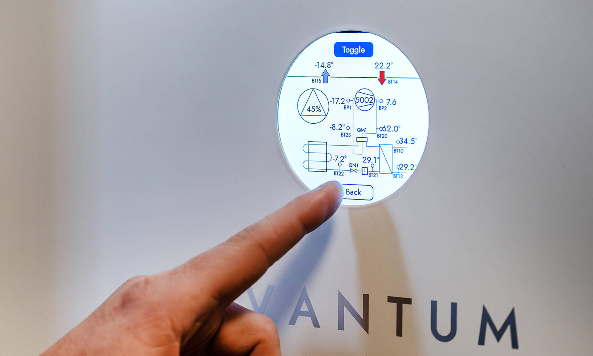 Qvantum-QE-scaled-e1762412806278