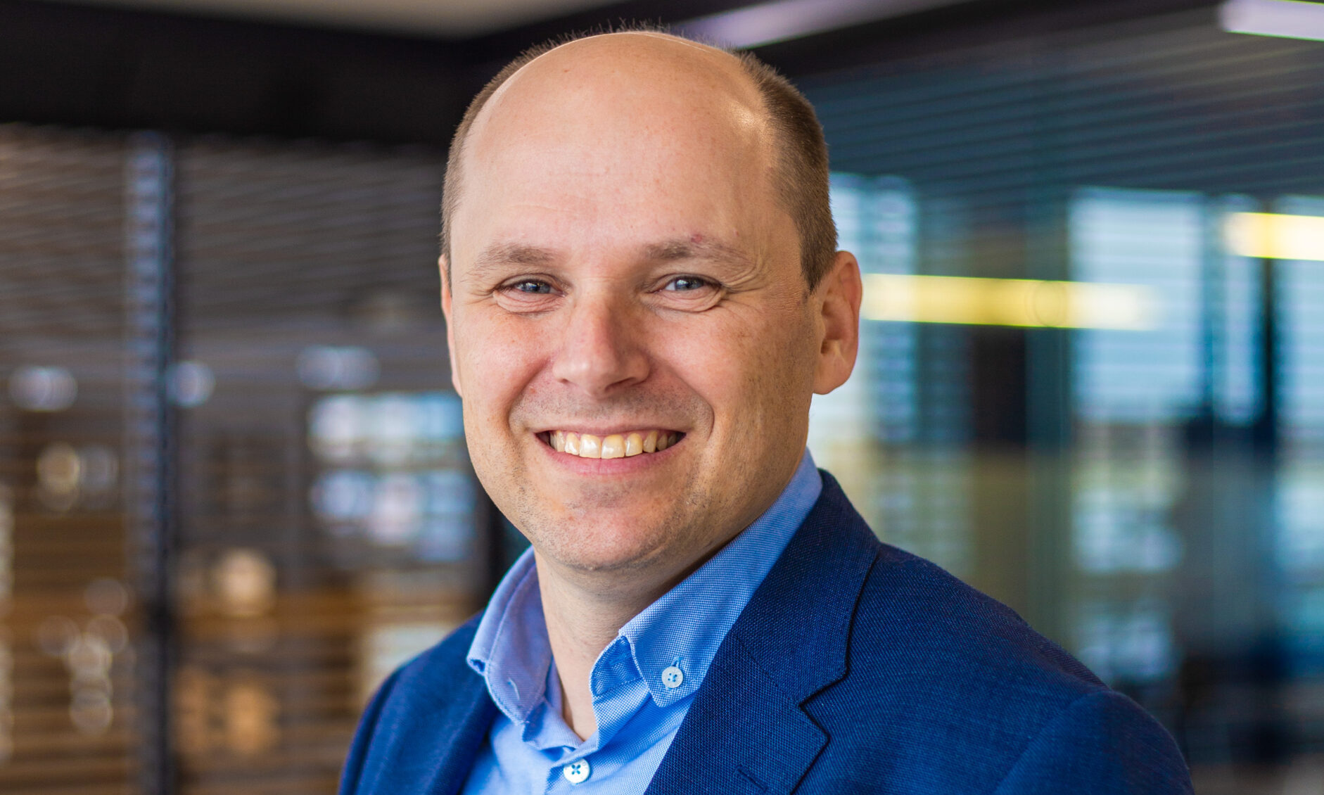 RENSON_Joren-Knockaert2-scaled-e1765541993381