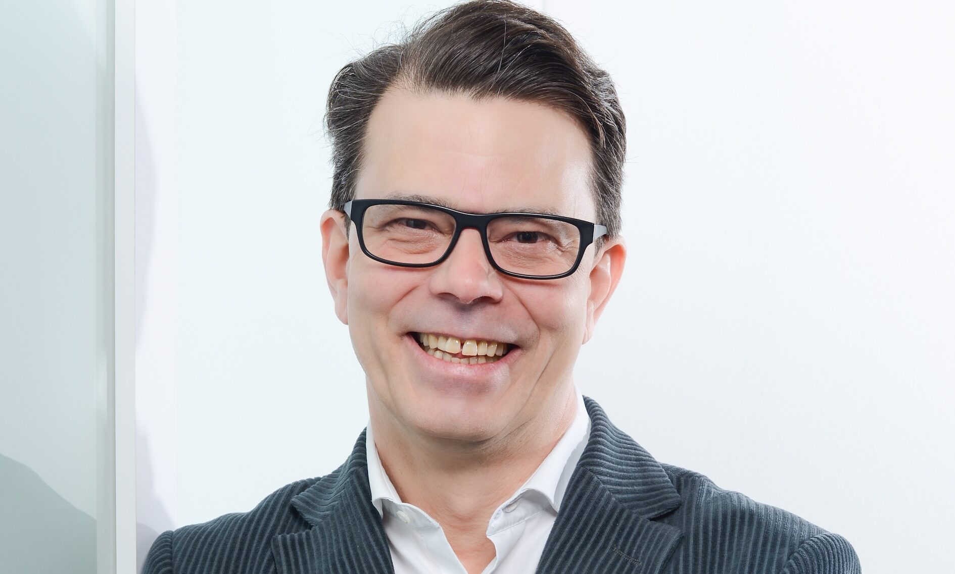 Walpol verstärkt Vertriebsteam im Süden