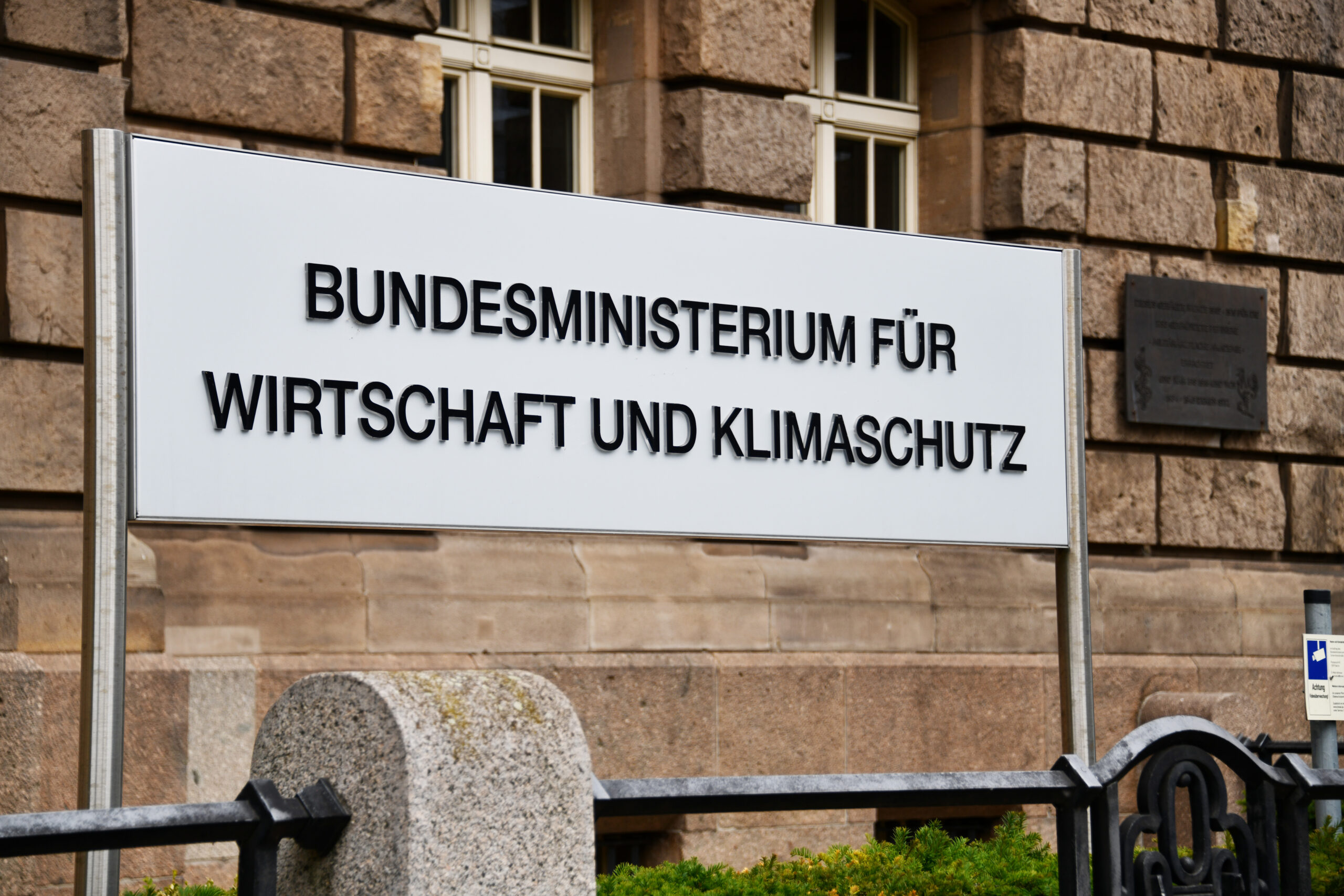 BMWE legt Reform der BEG vor: Antragsannahme ausgesetzt